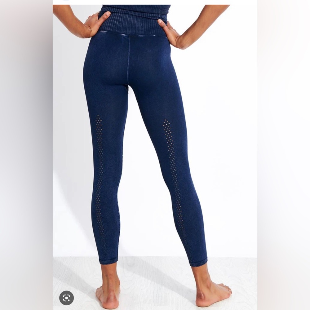 Free People Movement Good Karma High waisted capri leggings (M)